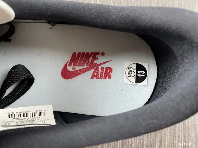 HYPE Chicago Retro Jordan Air Low 705329-600 1 0611
